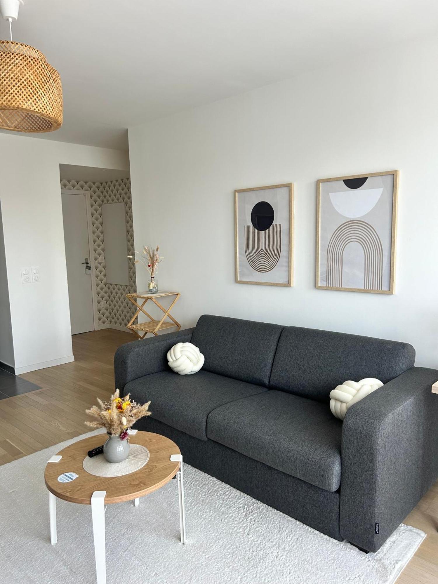 Elegant Appartement Minimaliste Entre Paris Et Disney Нуази-ле-Гран Екстериор снимка